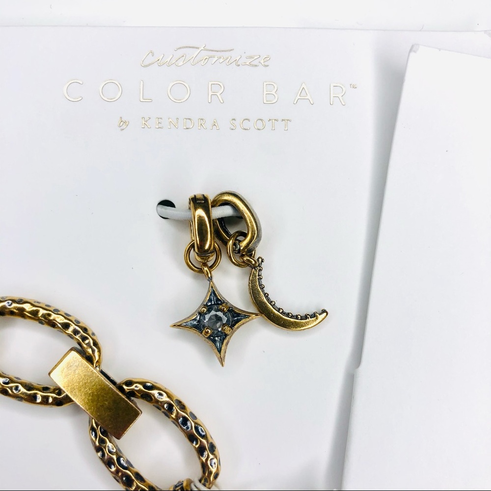 Kendra Scott
Go Beyond Chain Link Bracelet - Picture 5 of 6